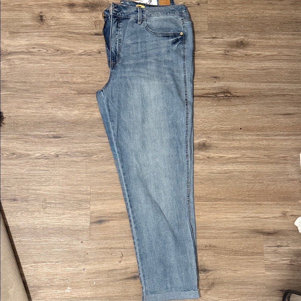 Seven7 Women's Straight Leg Blue Jeans